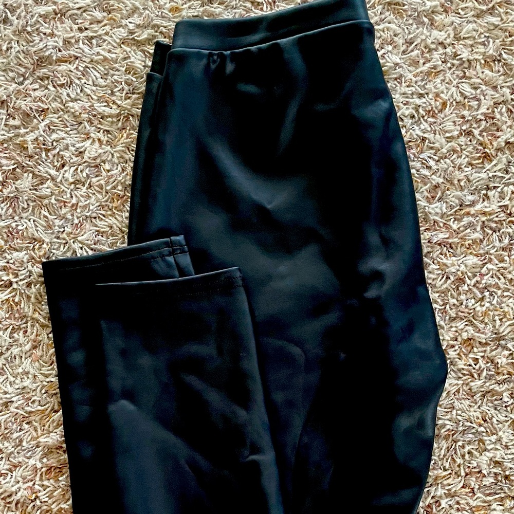 Faux leather leggings